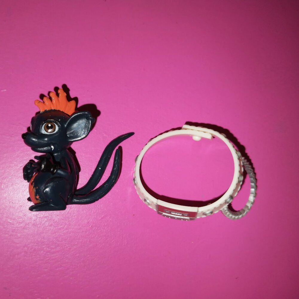 Monster High deuce Gorgon doll pet perseus & belt G1